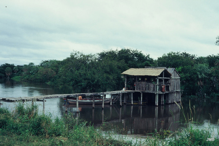 AÑO 1985 - COLOR - VIDA CAMPESINA EN PARAGUAY (JOSÉ MARÍA BLANCH)